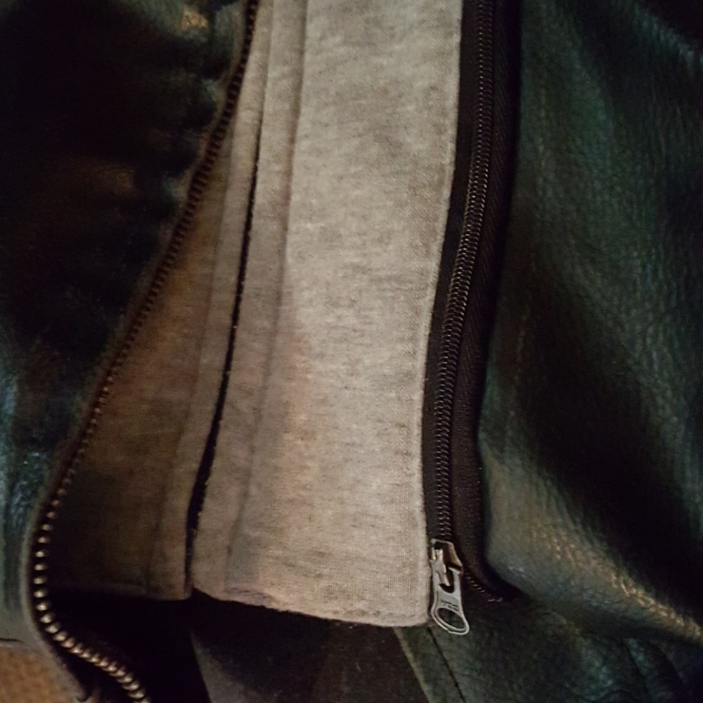Men's Jacket - Picture 3 of 3